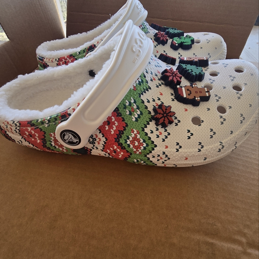 Crocs Classic Lined Holiday Charm Clog